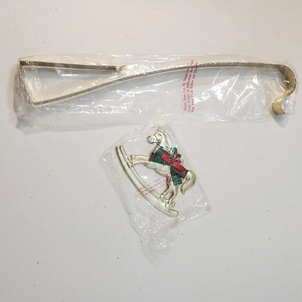 Vintage Rocking Horse Christmas Wreath Hanger Metal Gold Tone